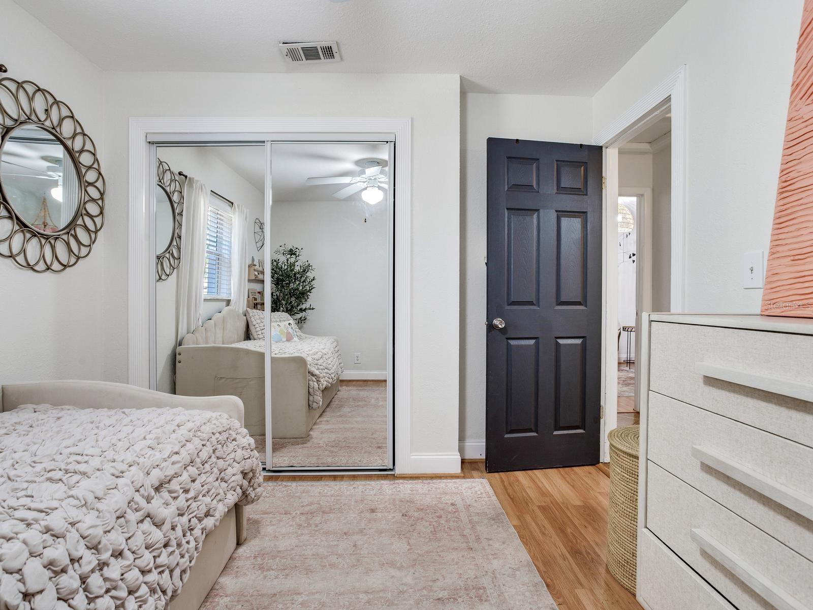 2911 W WINTHROP RD — photo 22