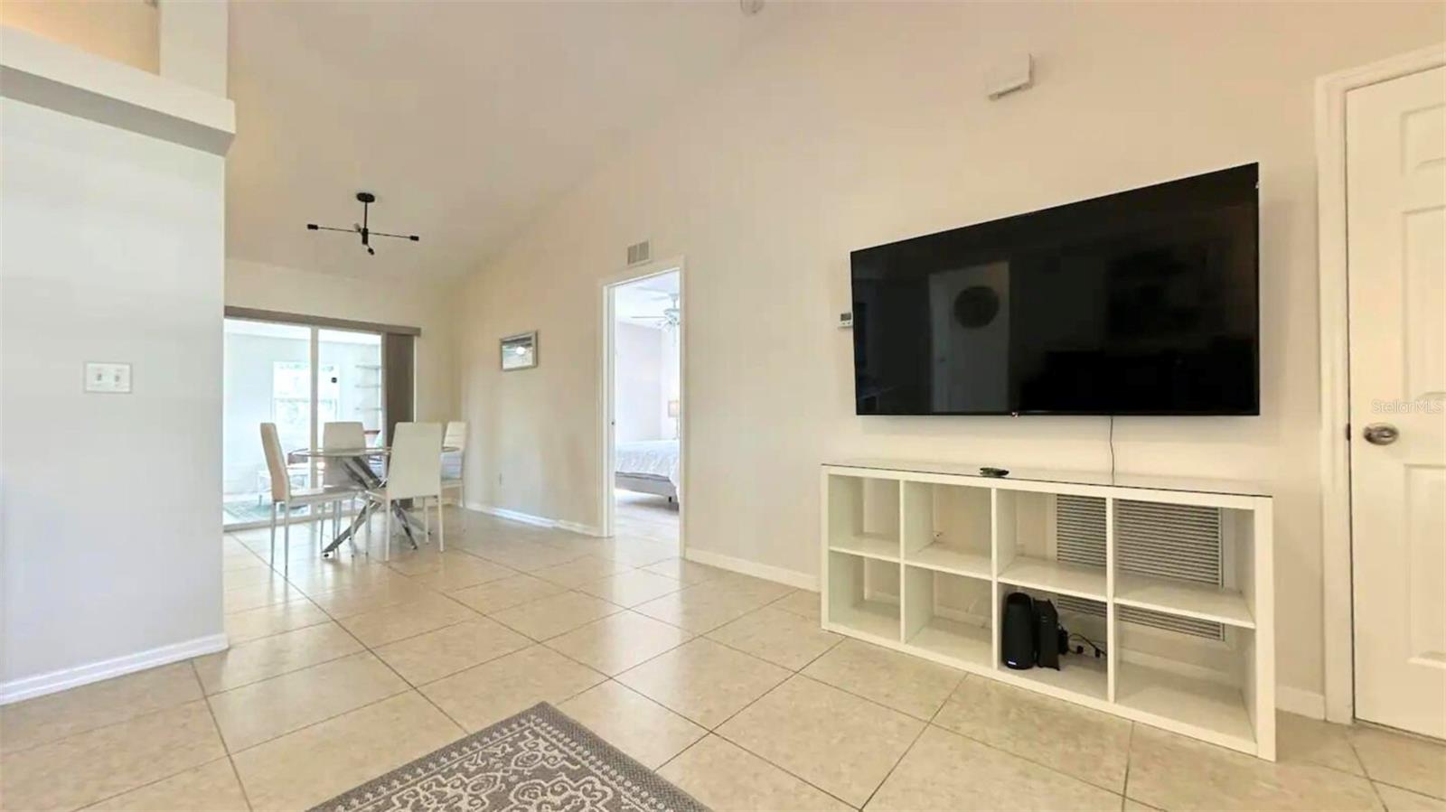 13248 HELM ST — photo 16