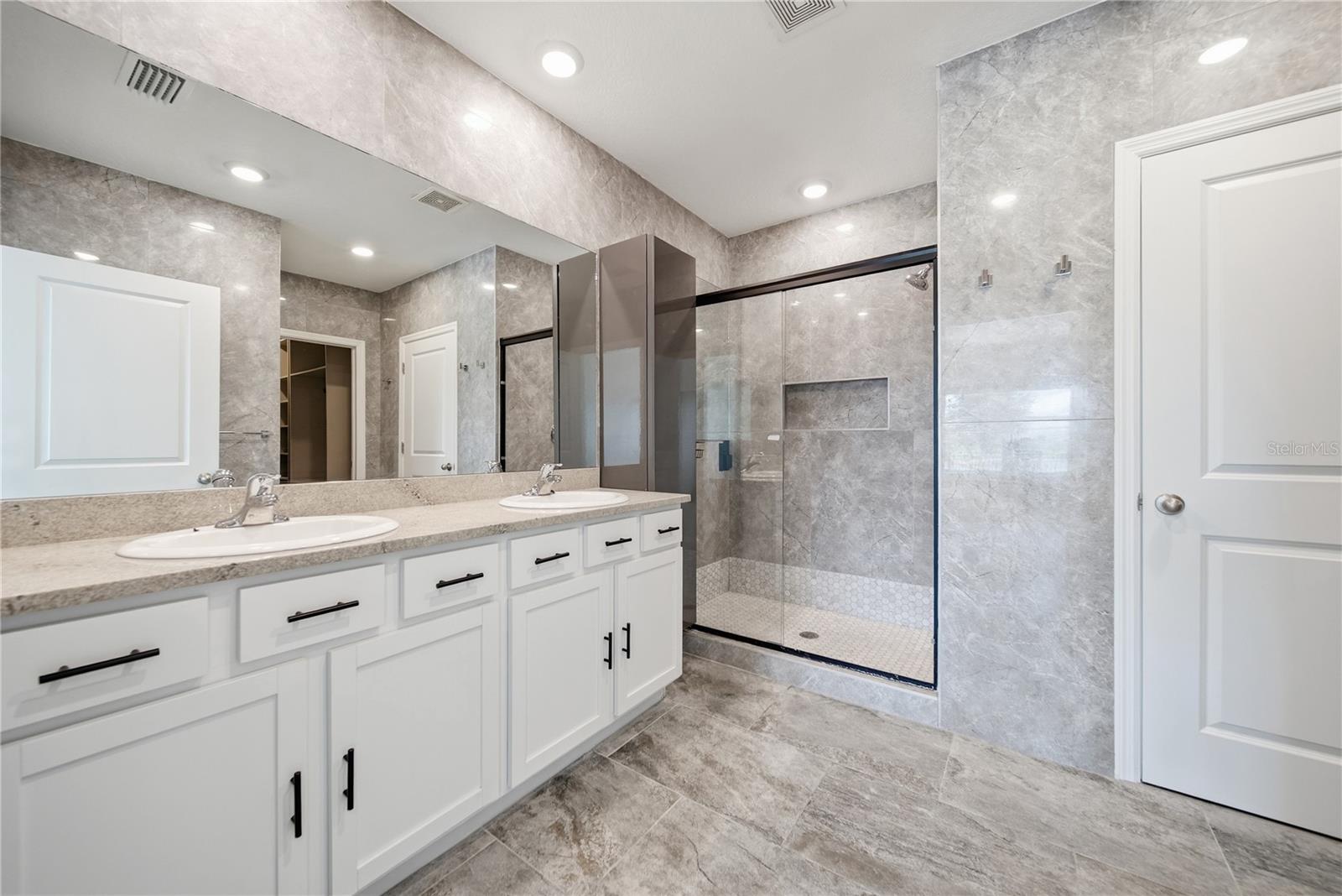 5120 VECCHIO CT — photo 36