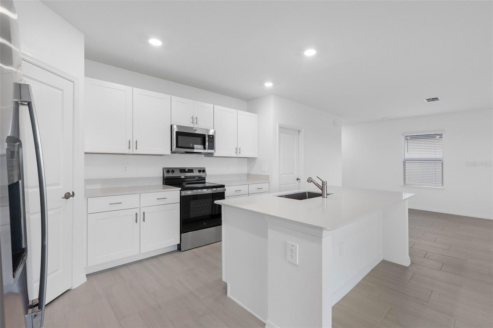 12409 PARSONS ISLE TER — photo 20