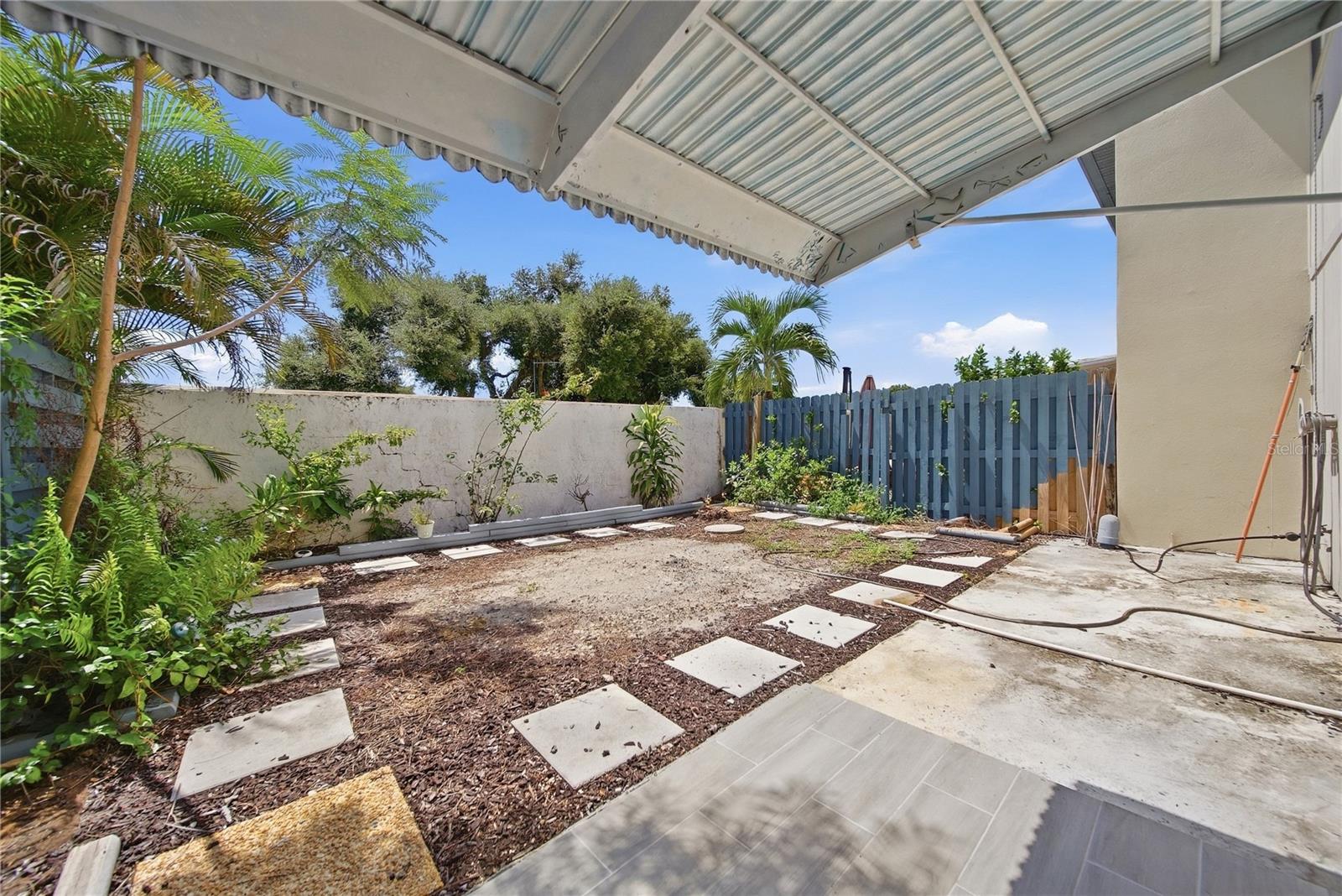 912 BYRON LN #5C — photo 16