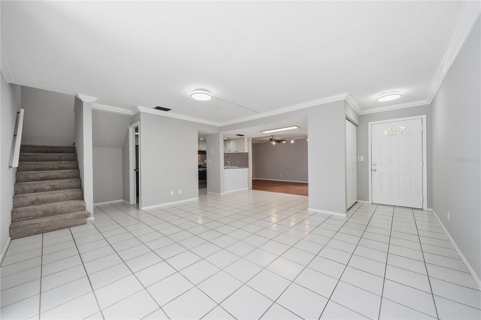 912 BYRON LN #5C — photo 5
