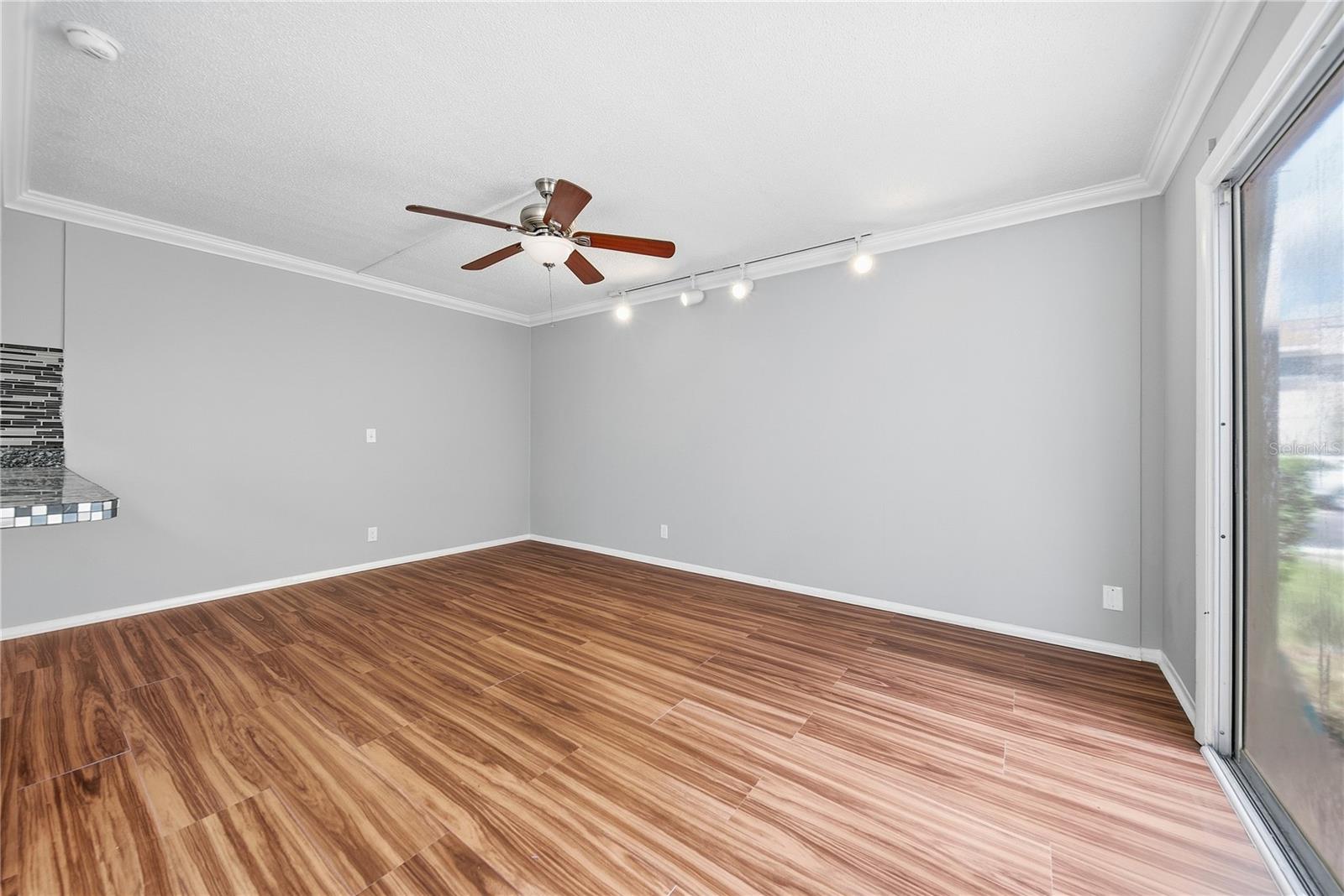 912 BYRON LN #5C — photo 15