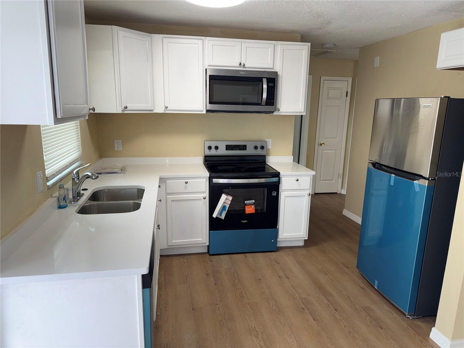 9637 MARLINTON LN — photo 26