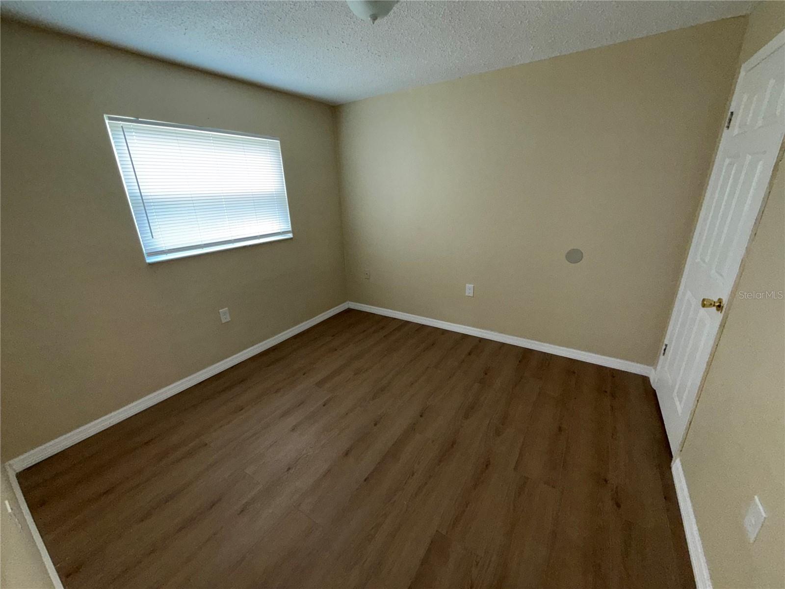 9637 MARLINTON LN — photo 18