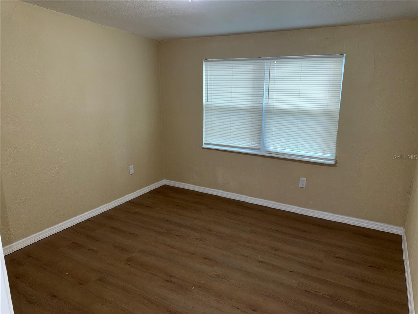 9637 MARLINTON LN — photo 17