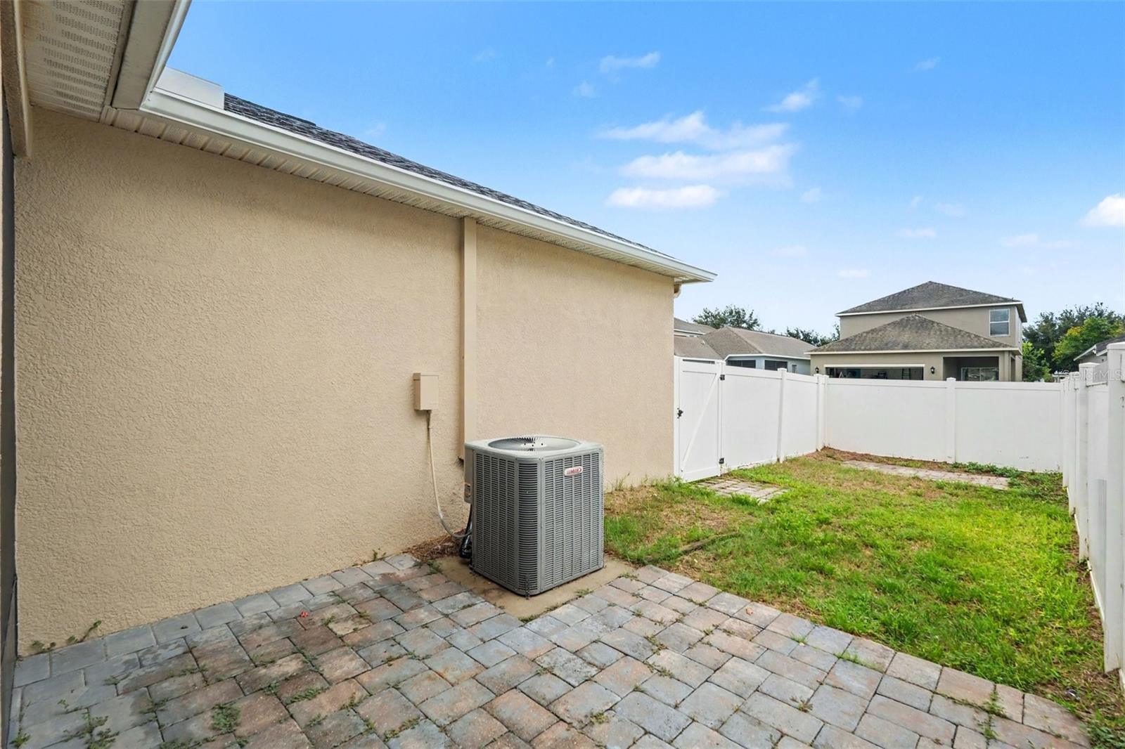 12026 STREAMBED DR — photo 32