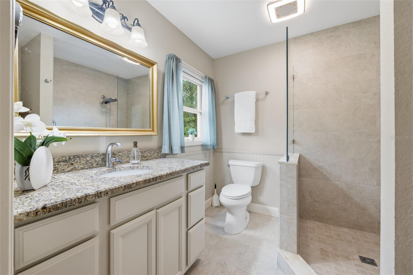 11714 N ROME AVE — photo 33
