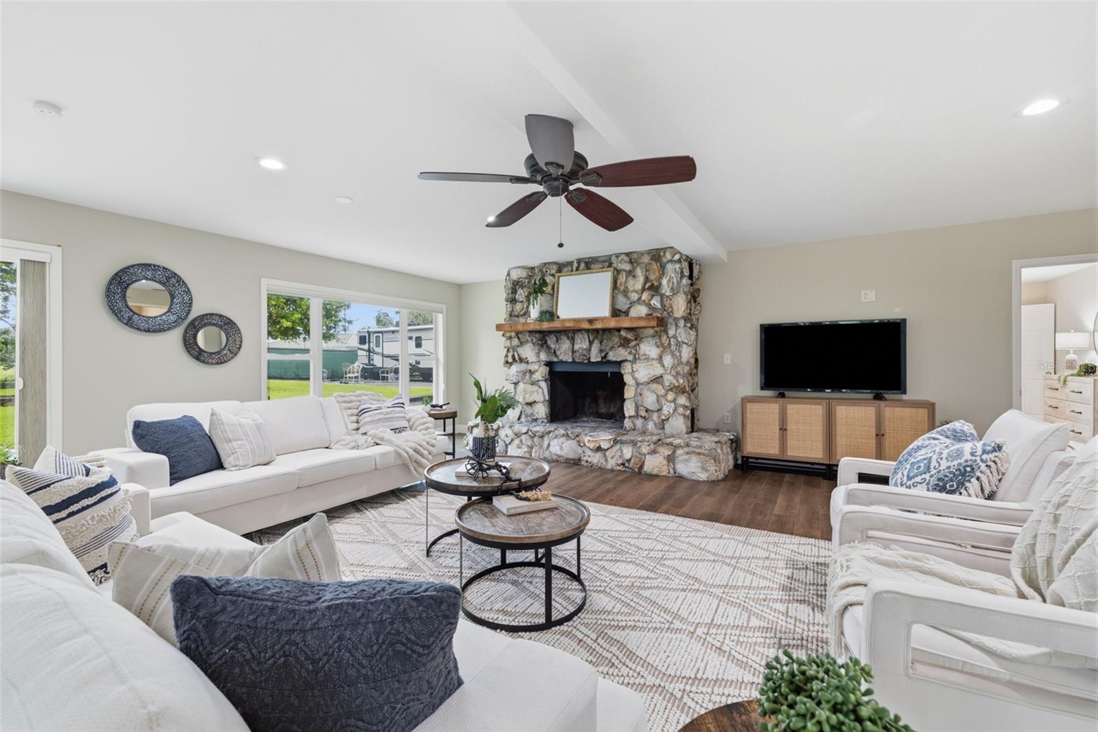 11714 N ROME AVE — photo 26