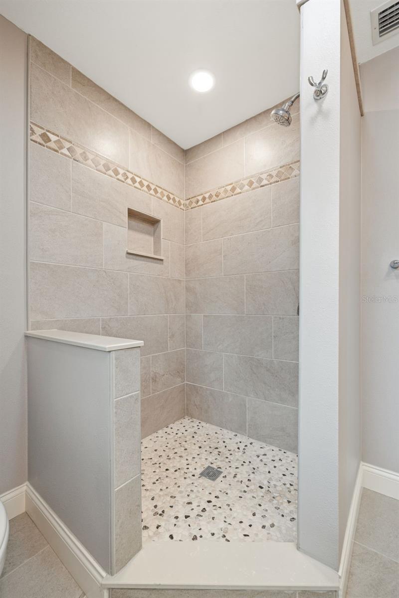 11714 N ROME AVE — photo 43