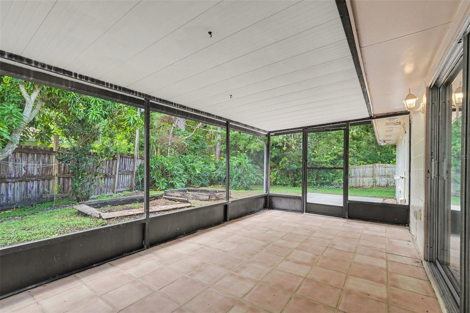 5953 BIRCHWOOD DR — photo 14
