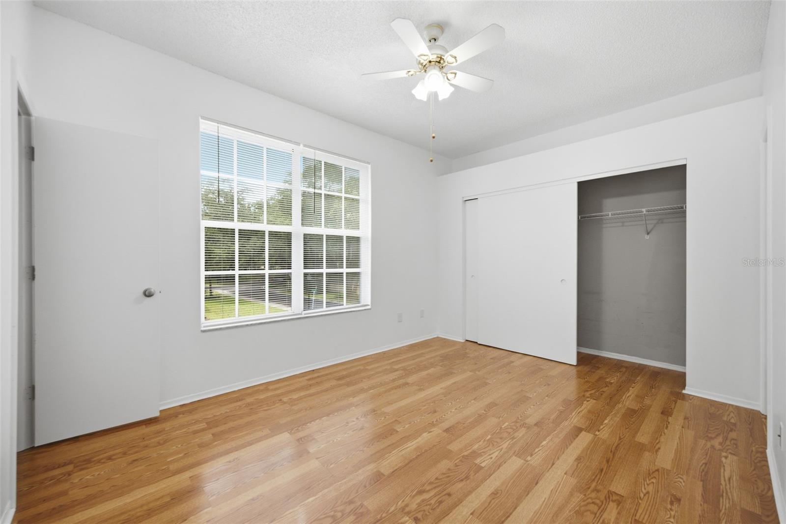 601 BAINBRIDGE DR — photo 15