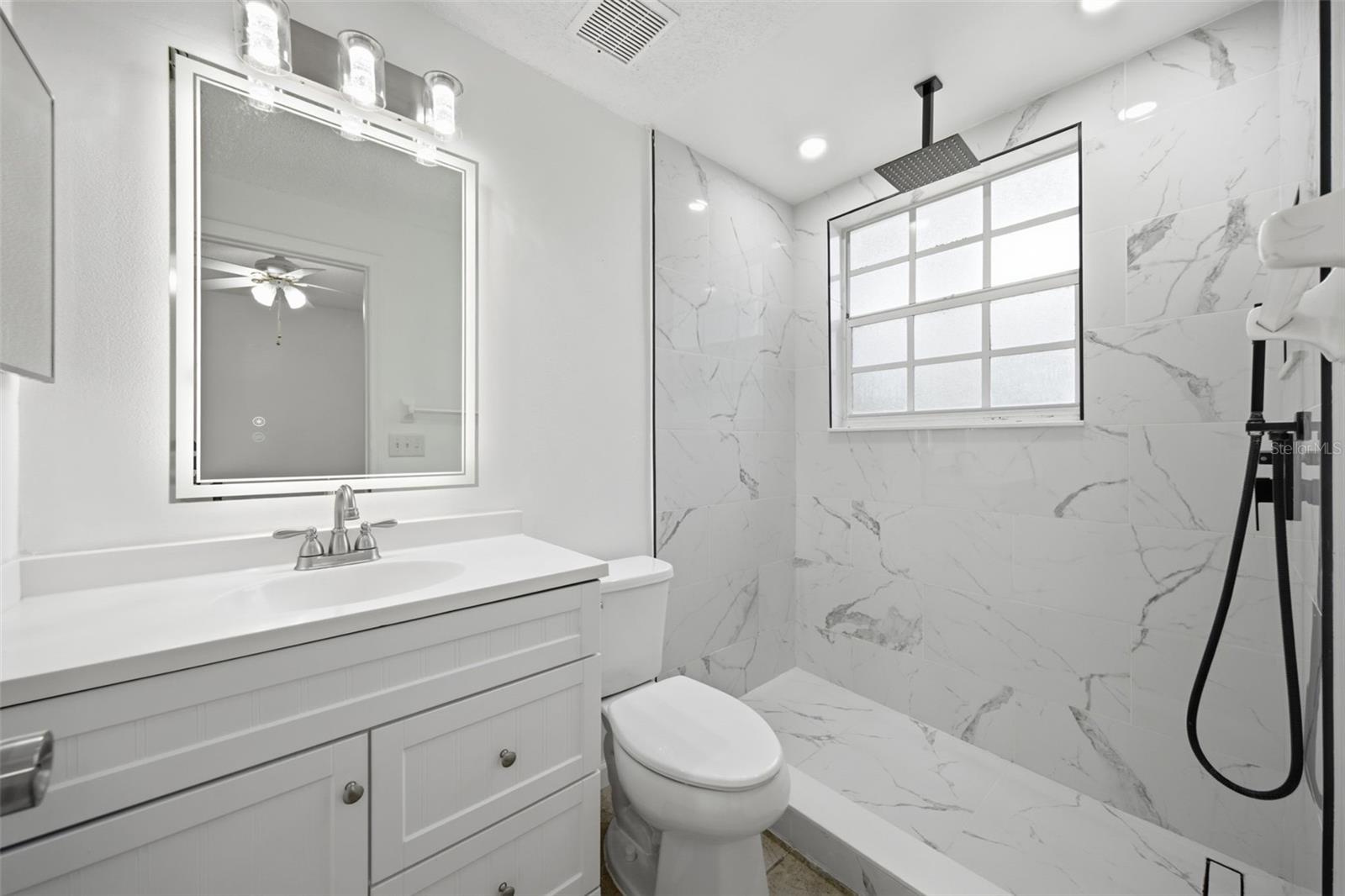601 BAINBRIDGE DR — photo 16