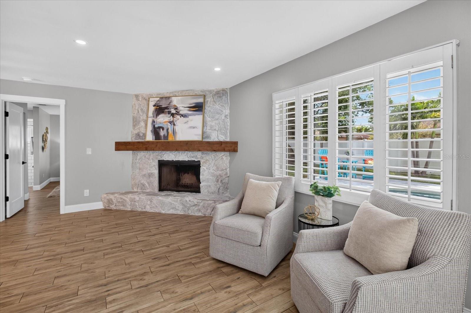 3350 HUNT CLUB DR — photo 13