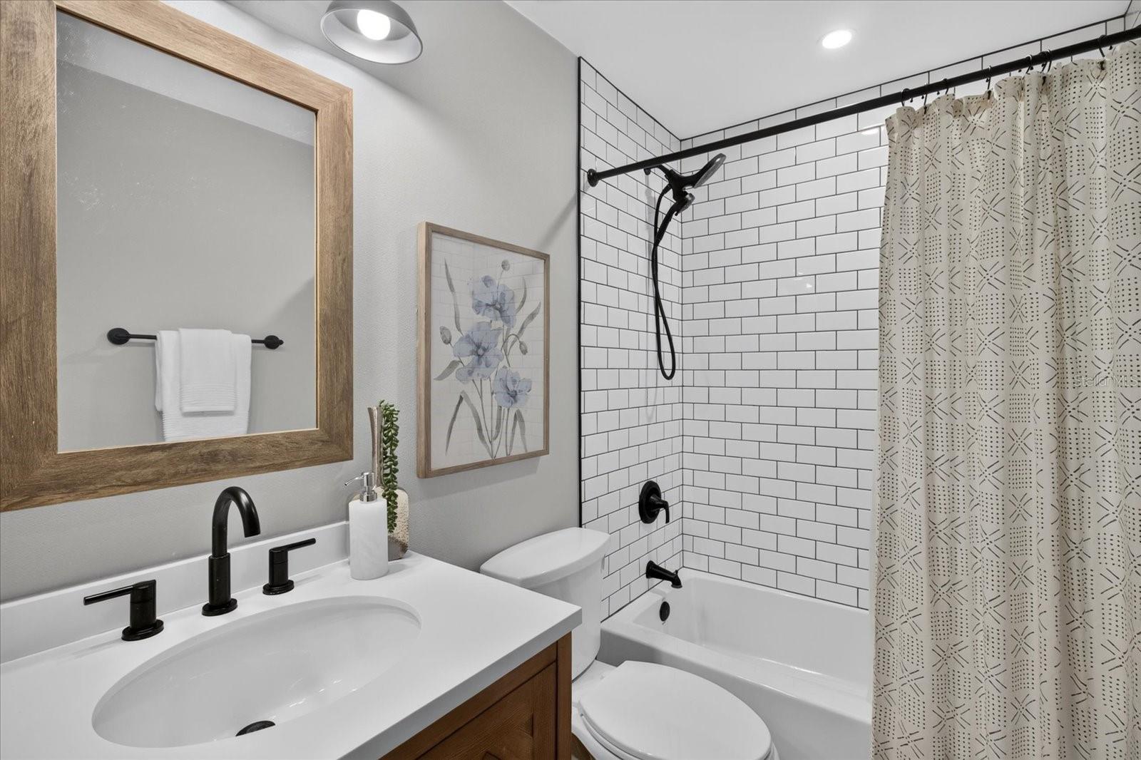 3350 HUNT CLUB DR — photo 24