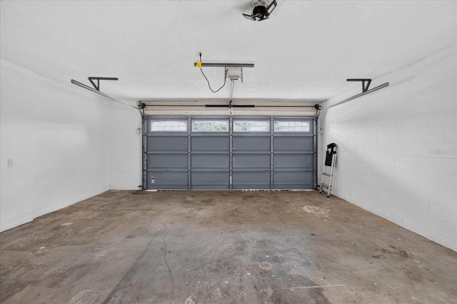 3350 HUNT CLUB DR — photo 30
