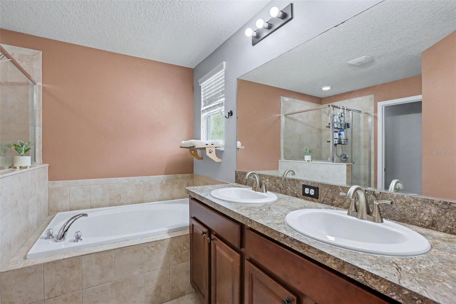 4956 REFLECTING POND CIR — photo 17