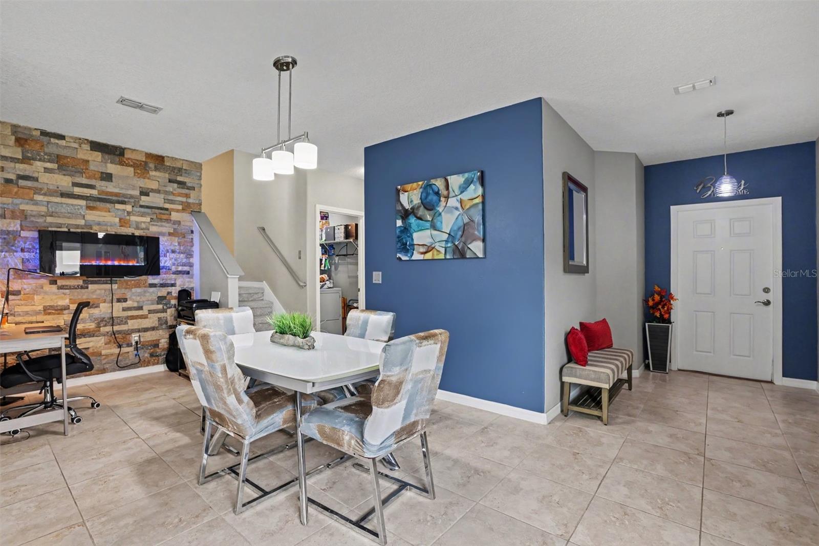 4956 REFLECTING POND CIR — photo 8