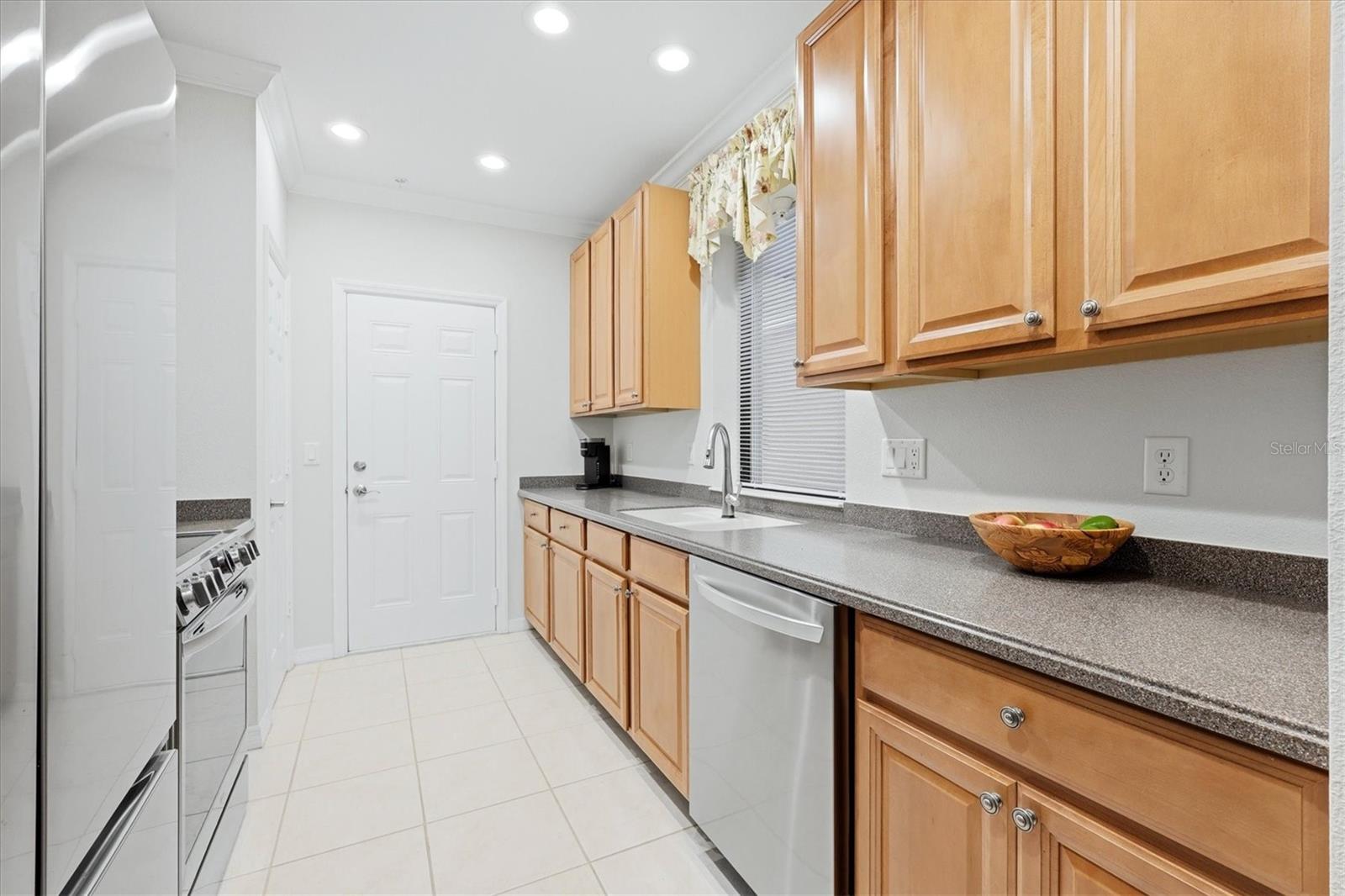 4239 OVERTURE CIR — photo 13