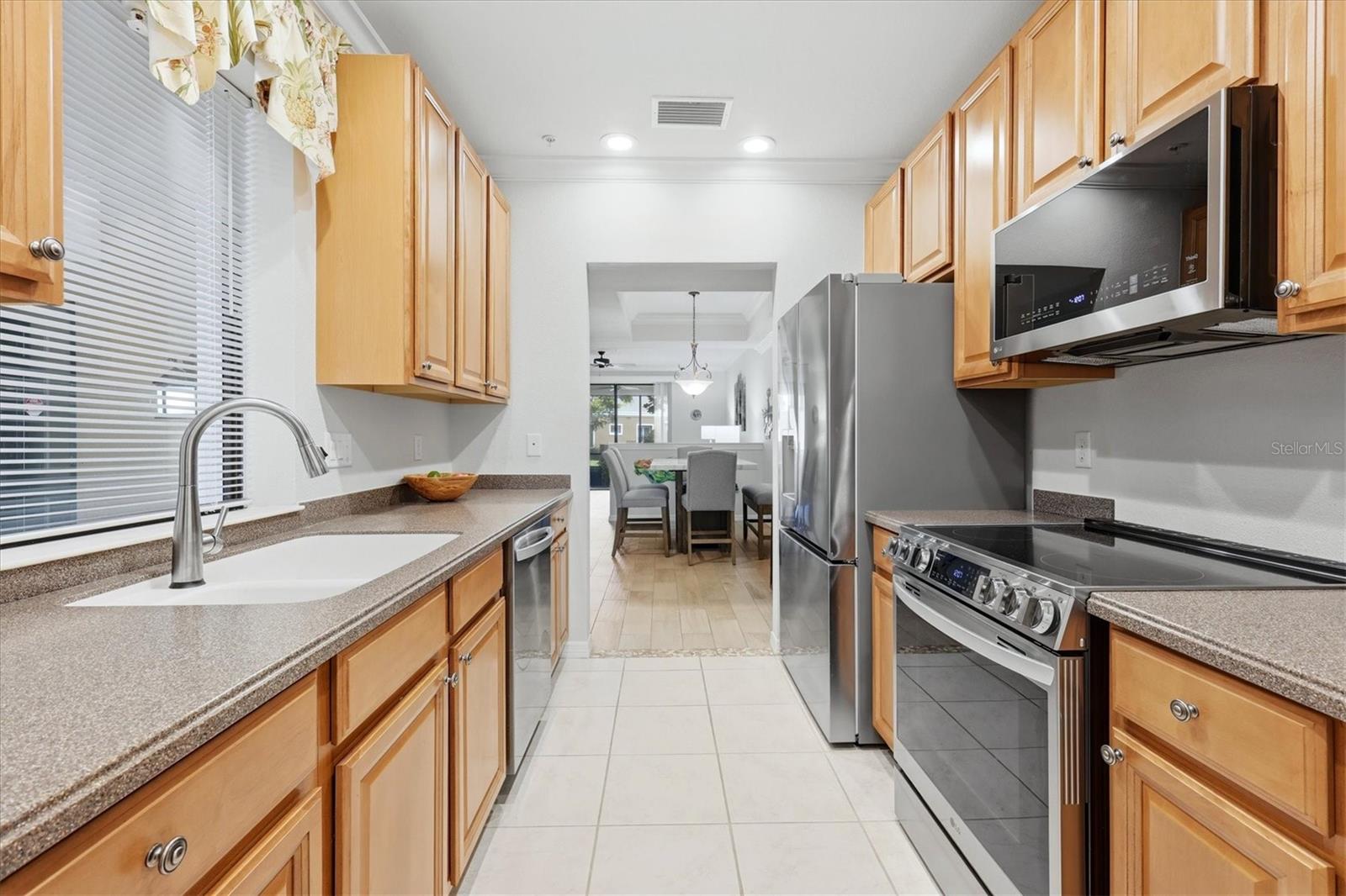 4239 OVERTURE CIR — photo 14