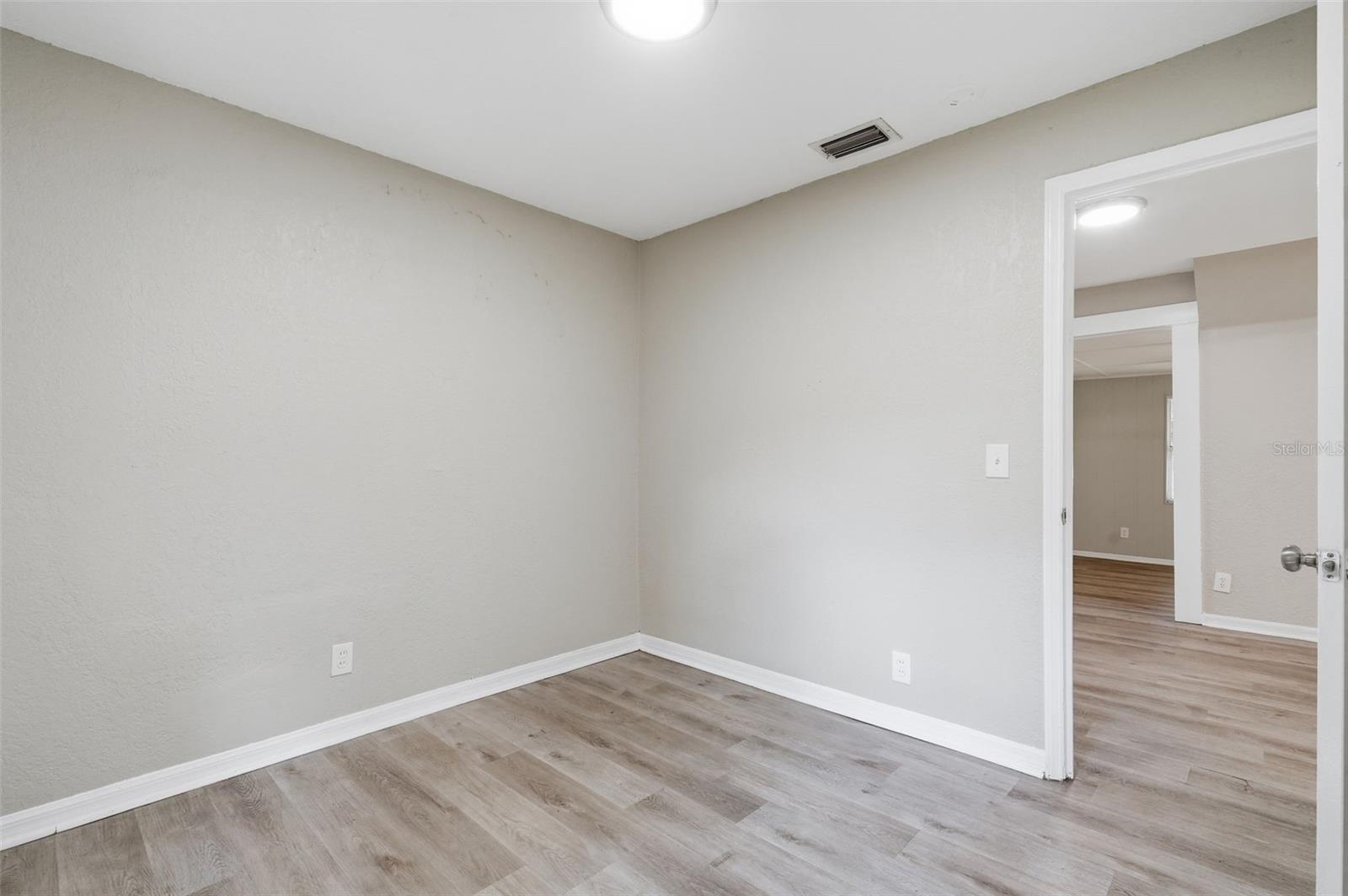 1412 E ANNIE ST — photo 22