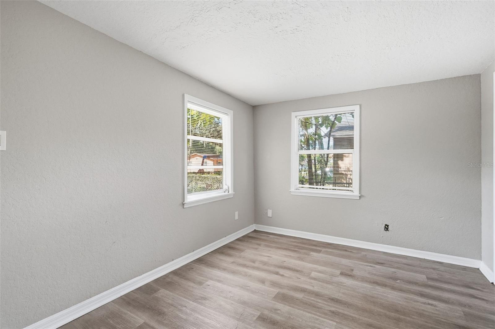 1412 E ANNIE ST — photo 17
