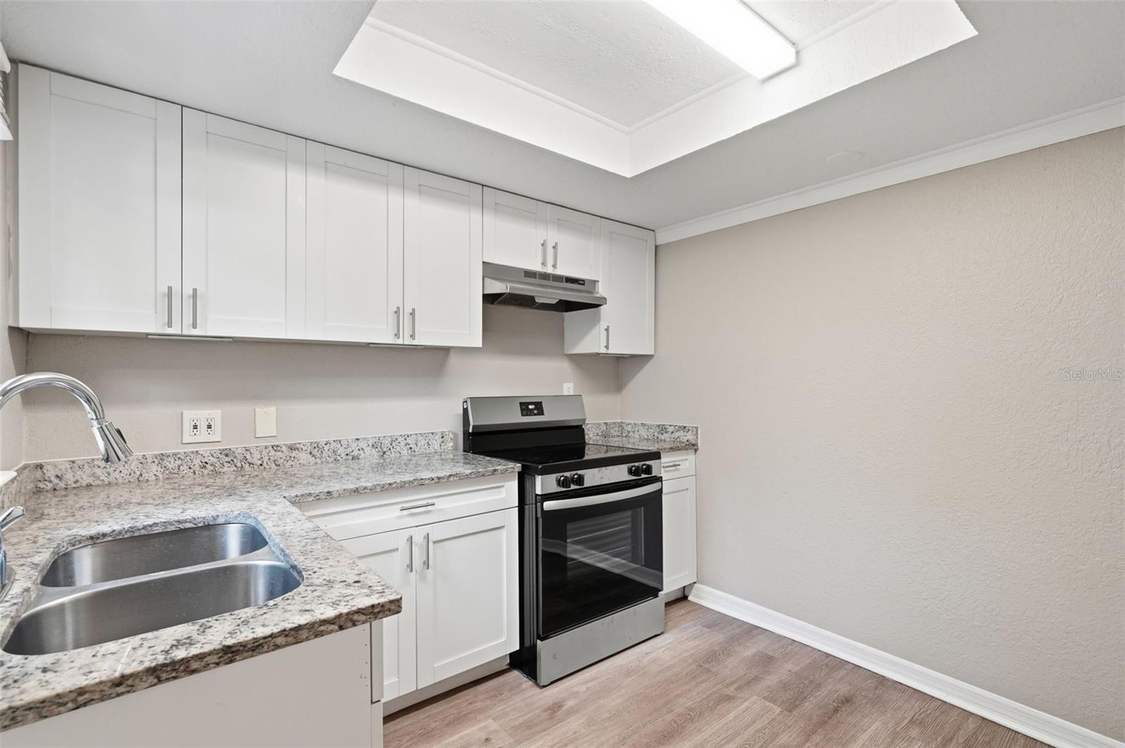 1412 E ANNIE ST — photo 14