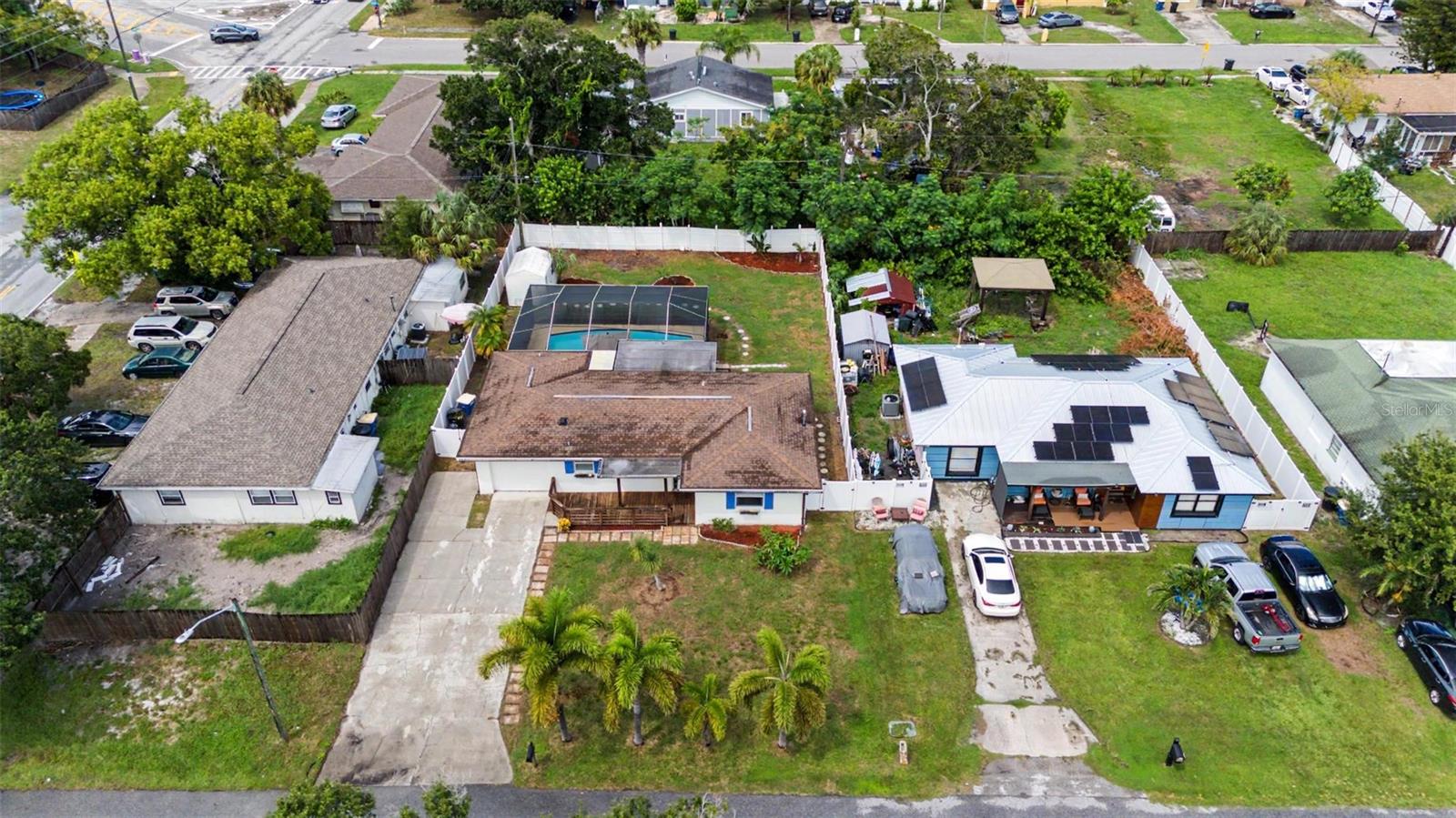1304 PARKWOOD ST — photo 32