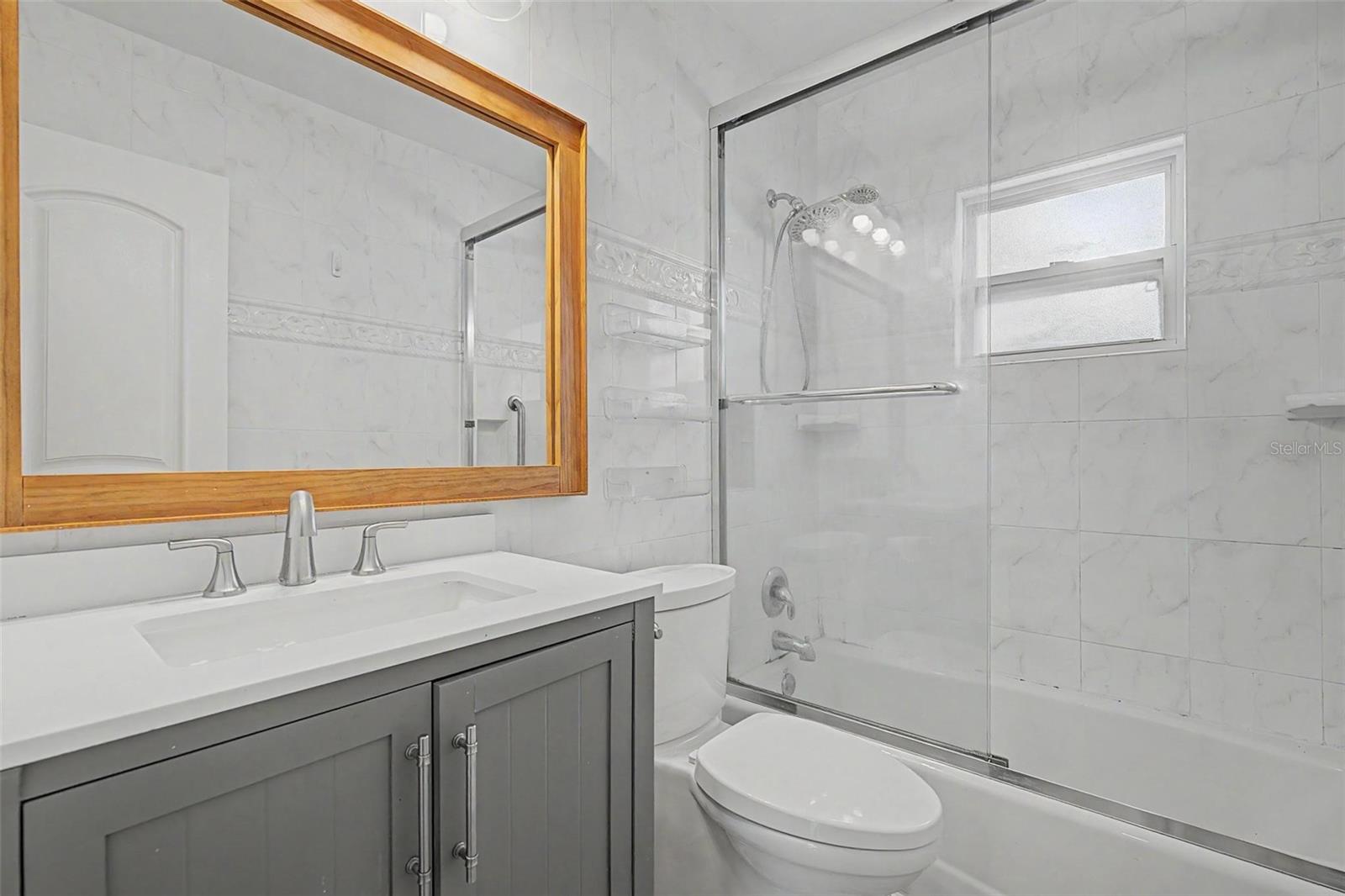 1304 PARKWOOD ST — photo 9