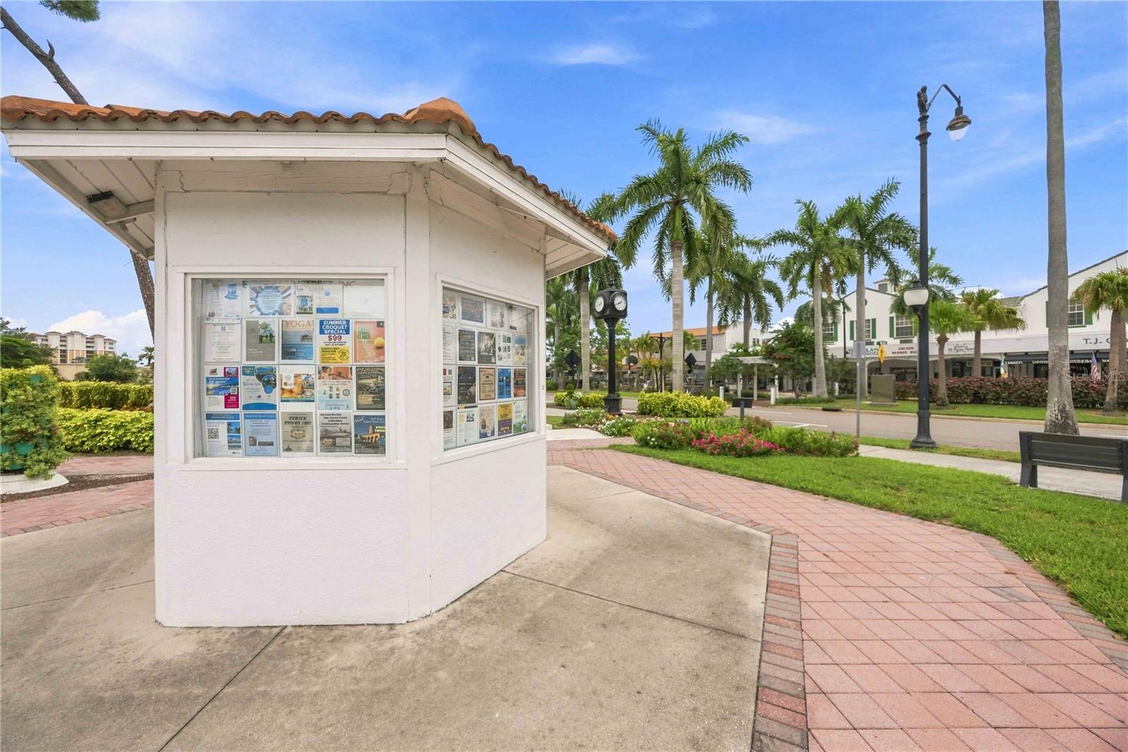 525 MANATEE CT #10 — photo 70