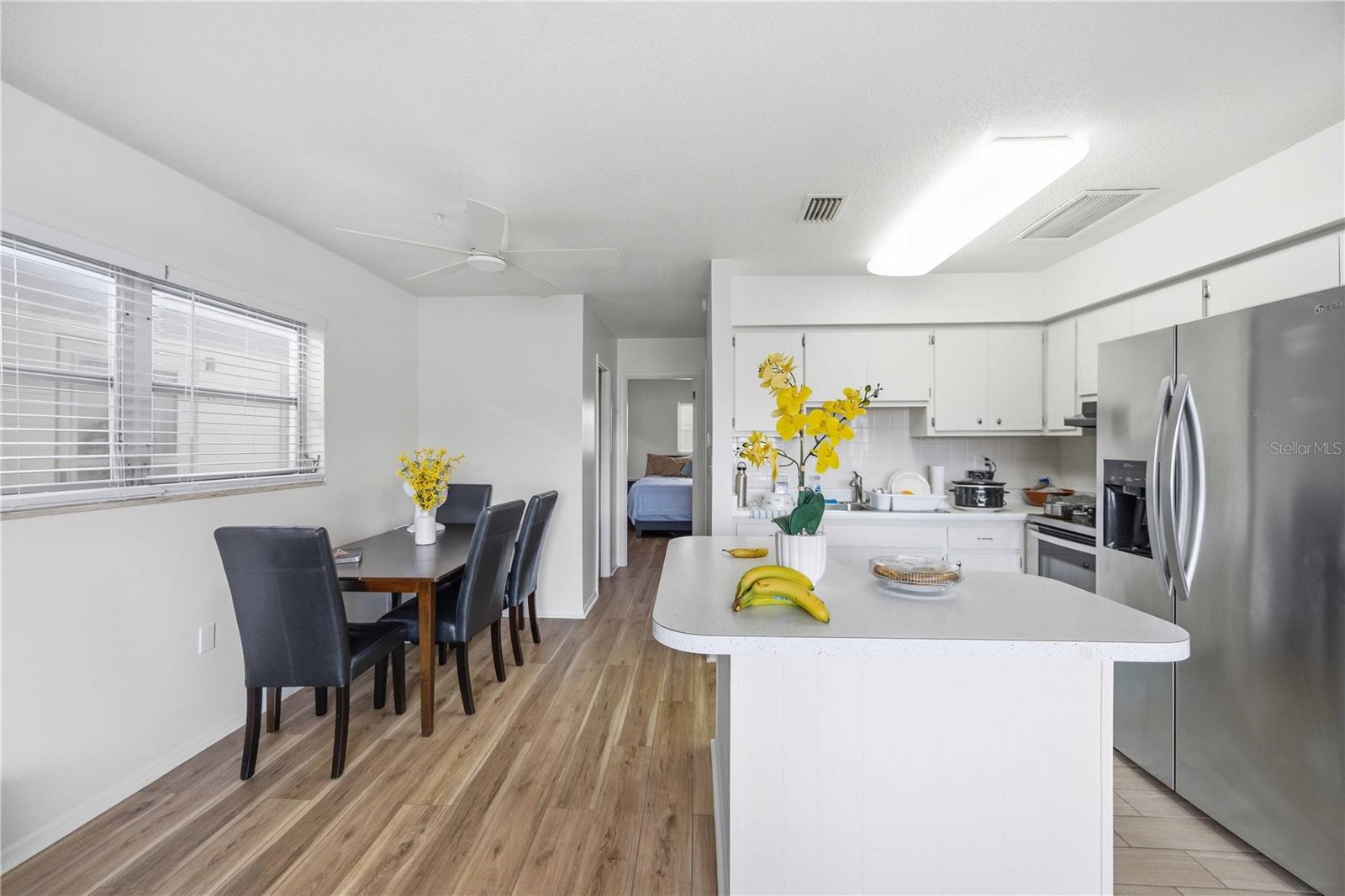 525 MANATEE CT #10 — photo 17
