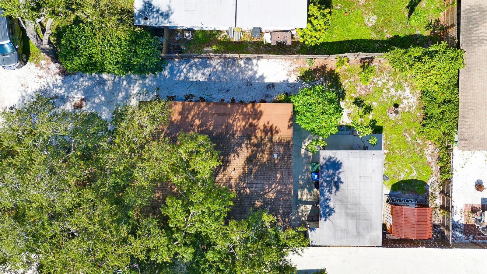 2837 FOREST LN — photo 31