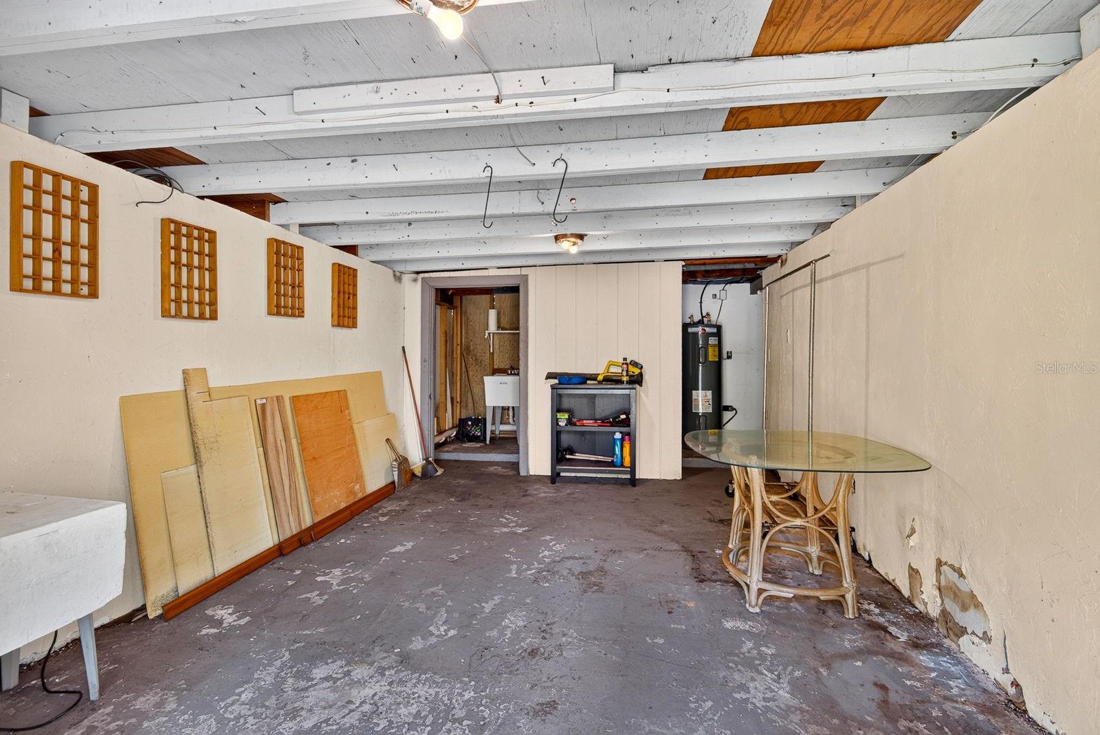 2837 FOREST LN — photo 34