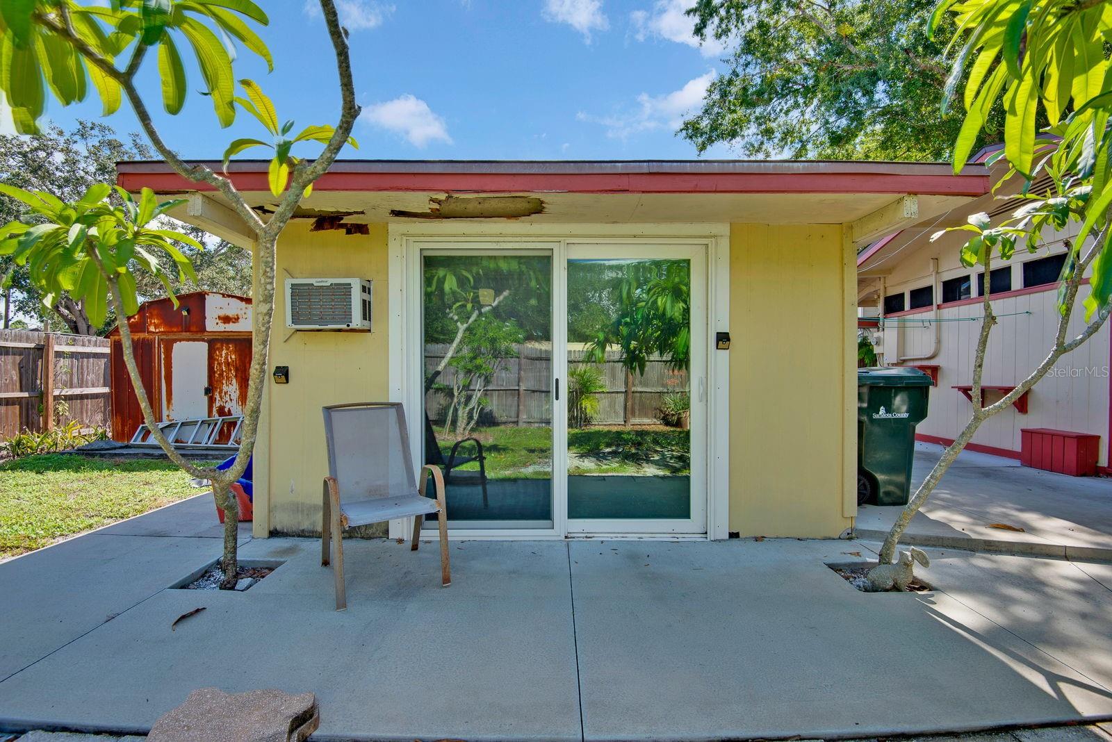 2837 FOREST LN — photo 23