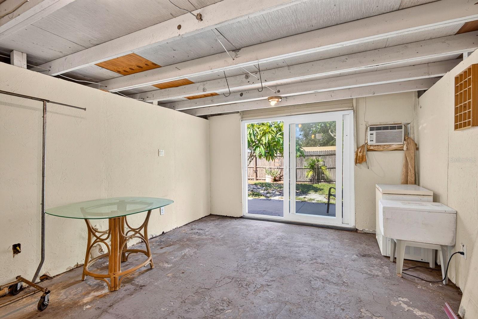2837 FOREST LN — photo 26