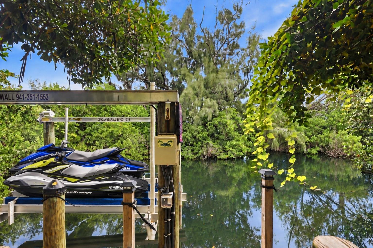 18050 WOODEN SKIFF CT — photo 3