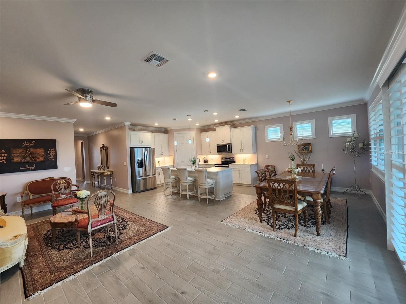 254 VINADIO BLVD — photo 9