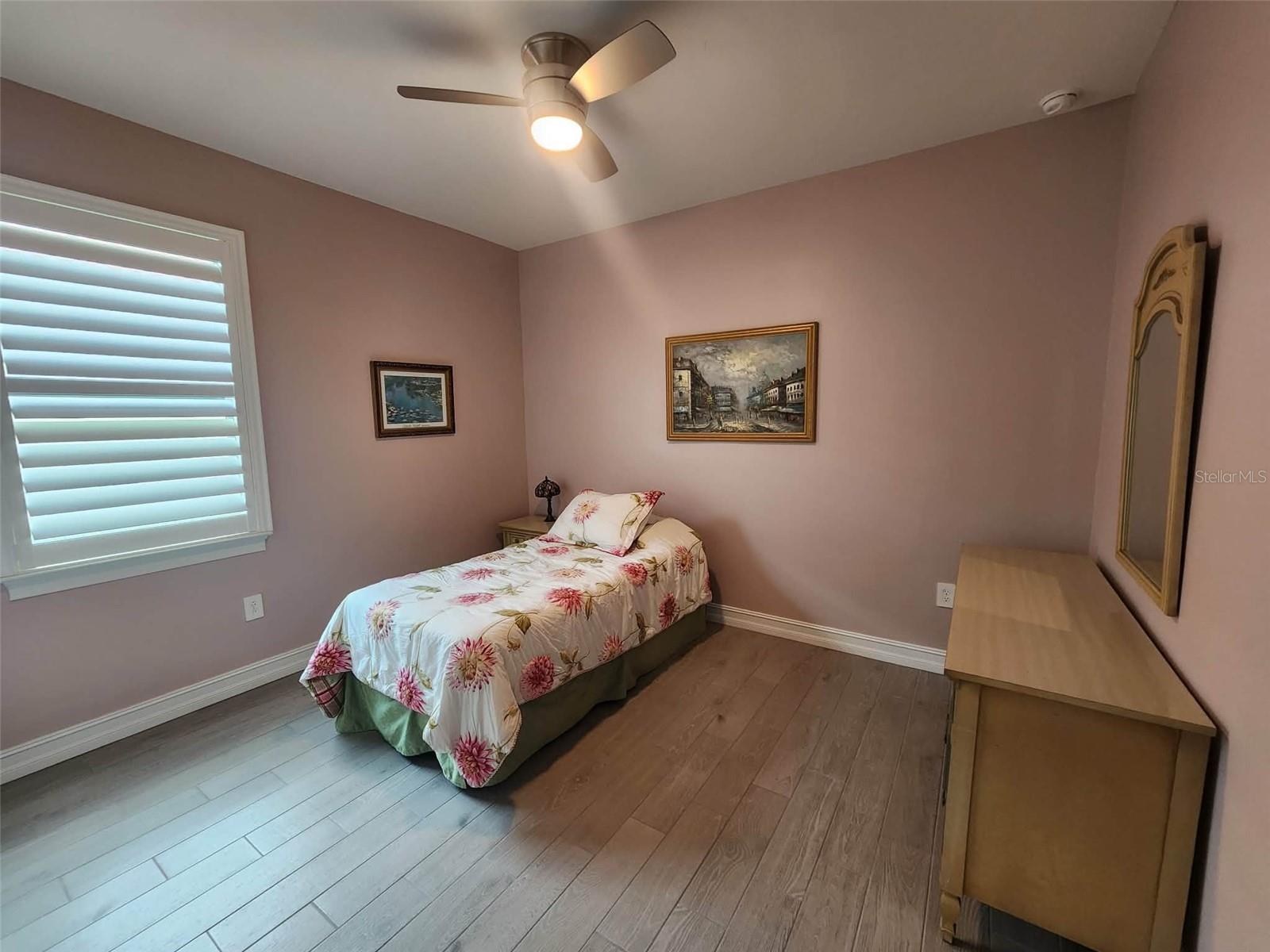 254 VINADIO BLVD — photo 22