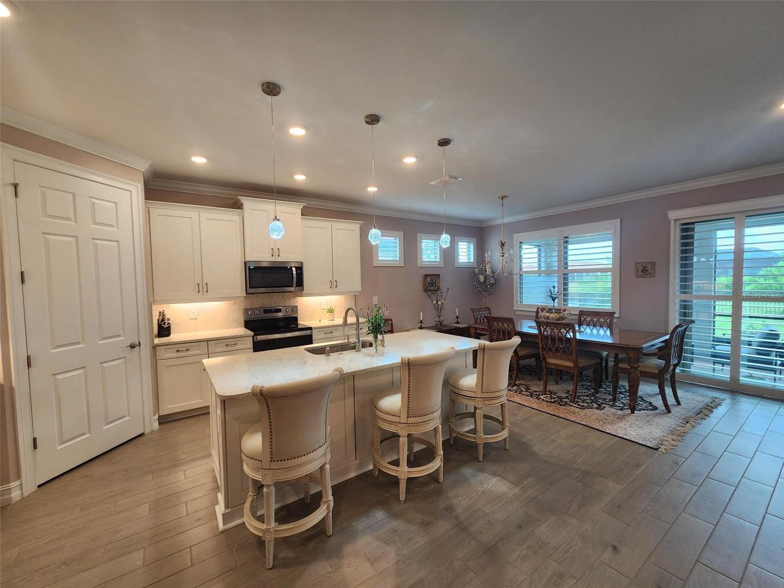 254 VINADIO BLVD — photo 12