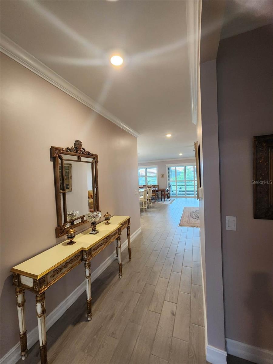 254 VINADIO BLVD — photo 6