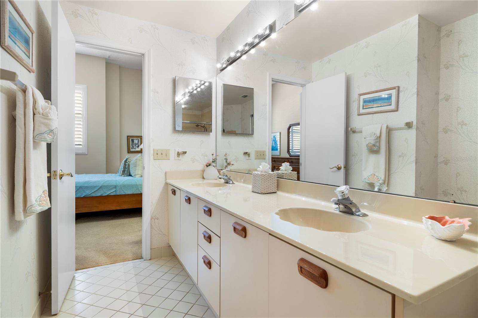 6100 BAHIA DEL MAR CIR #206 — photo 25