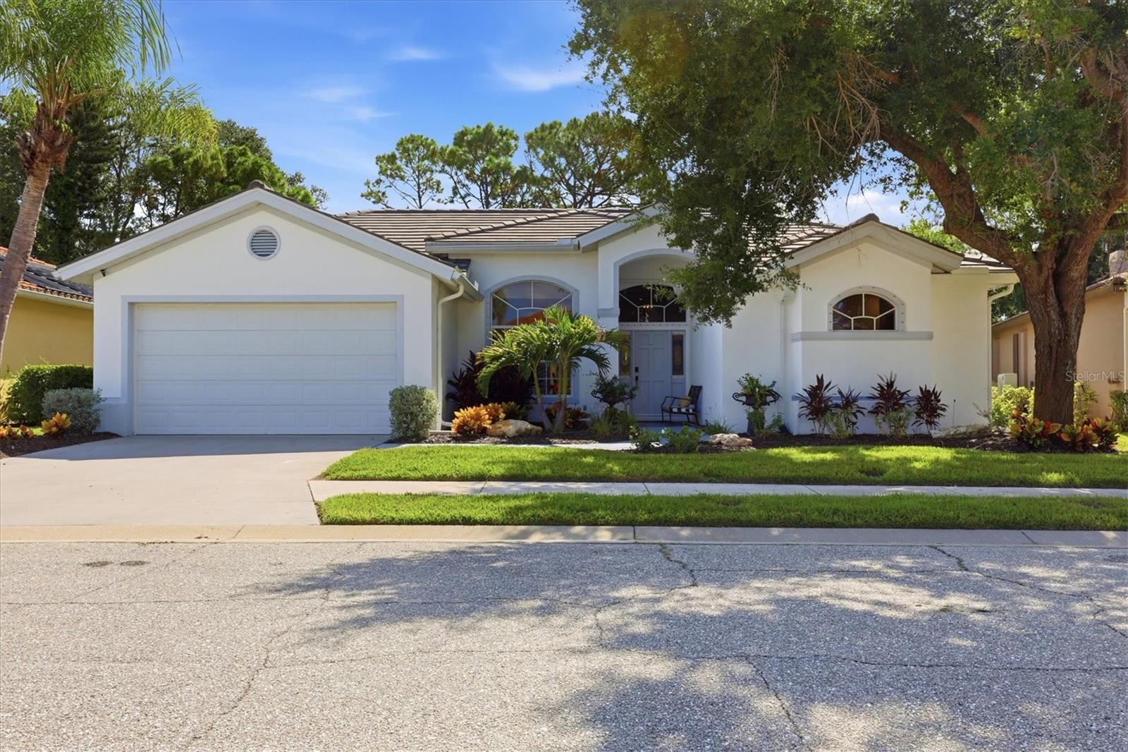 8857 HAVENRIDGE DR — photo 35