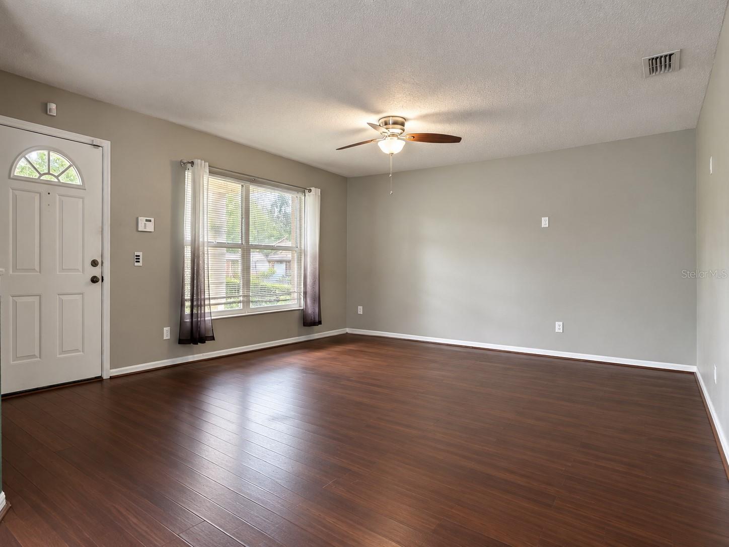 9620 N CONNECHUSETT RD — photo 2