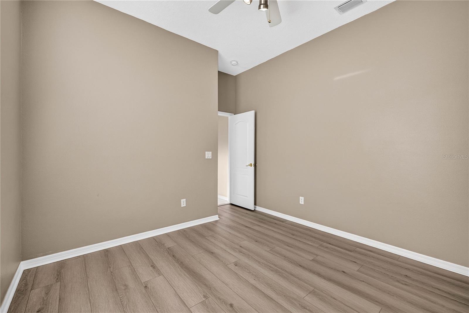 22953 BAY CEDAR DR — photo 22