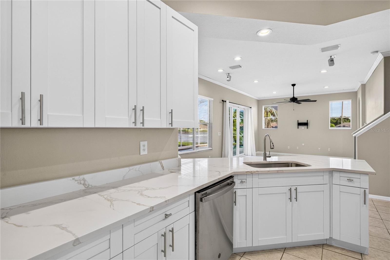 22953 BAY CEDAR DR — photo 13