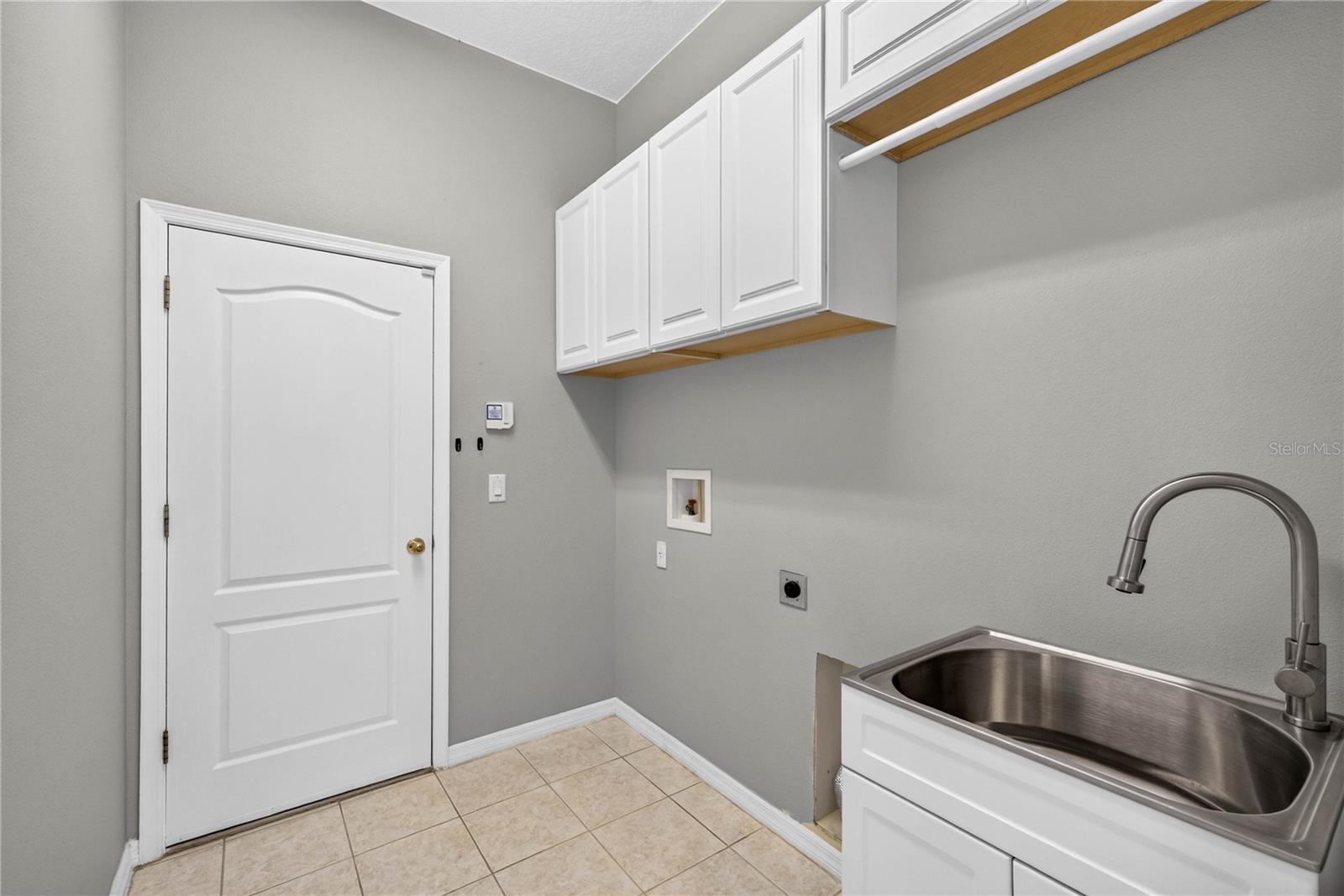 22953 BAY CEDAR DR — photo 40