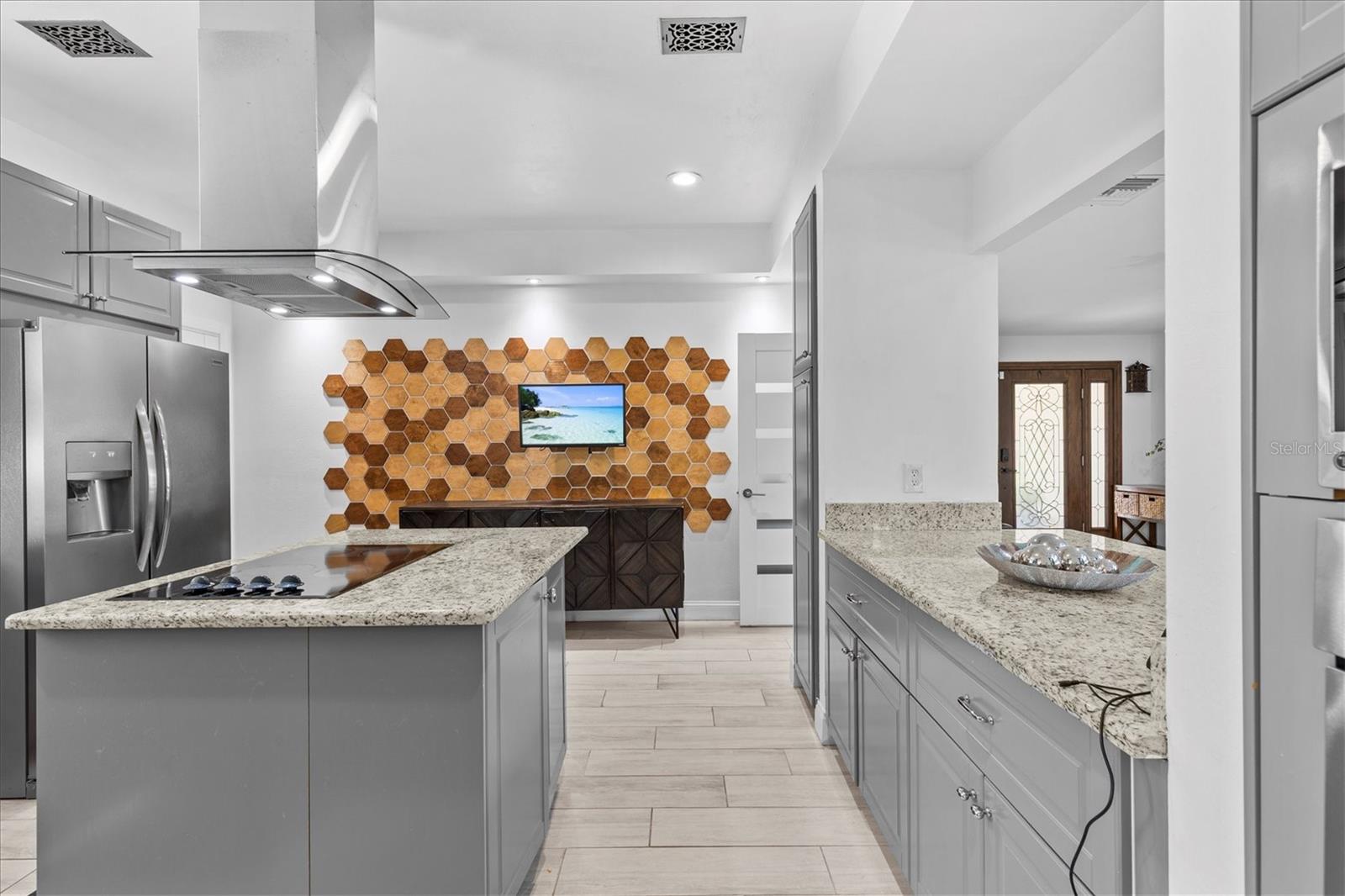 5914 LA ROSA LN — photo 20