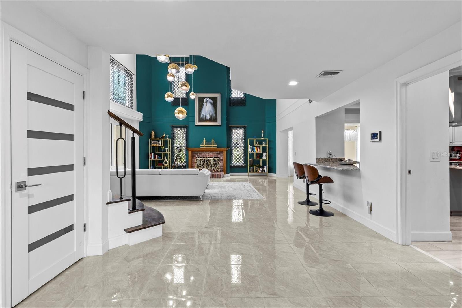 5914 LA ROSA LN — photo 8