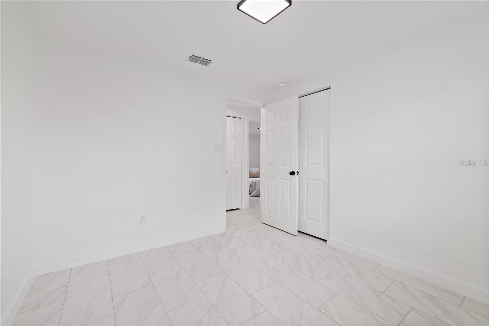 110 VIRGINIA AVE — photo 23