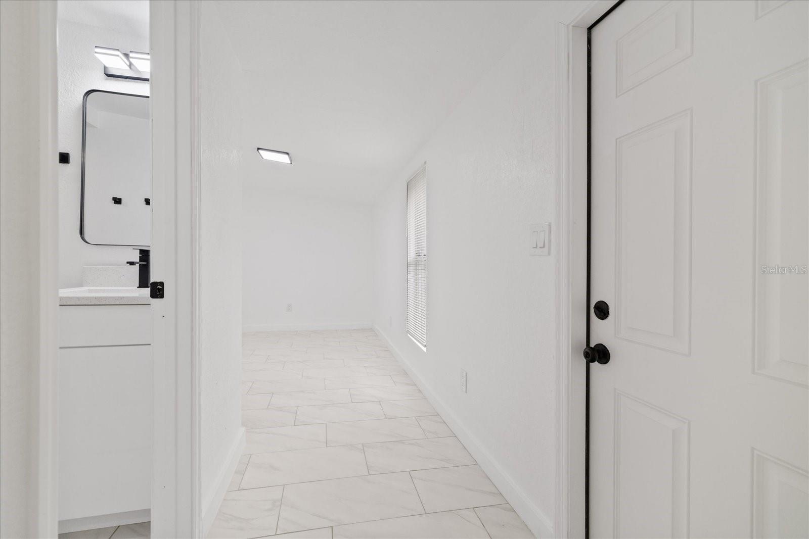 110 VIRGINIA AVE — photo 12